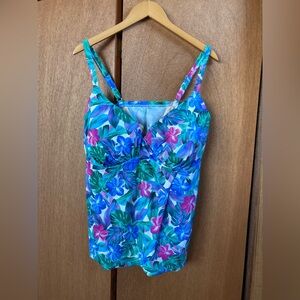 Swimsuits For All (Size 40F) Tropical Floral Swim Top Pool Beach Built-In Bra